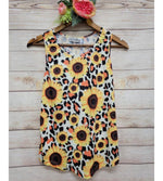 Load image into Gallery viewer, Sunflower Knotted Tank
