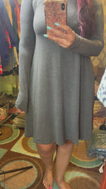 Load and play video in Gallery viewer, Grey Long Sleeve Pocket Dress
